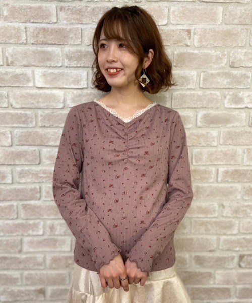 axes femme（アクシーズファム）の「小花プリントリブインナー（Tシャツ/カットソー・レディース・キナリ/ブラック/ピンク・MEDIUM）」の2枚目の写真