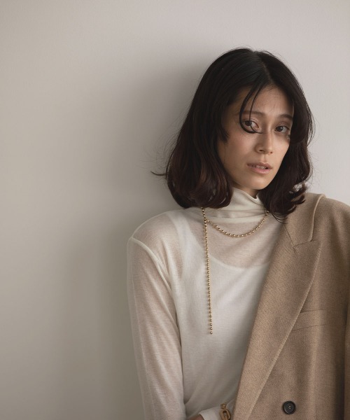 marjour(マージュール)の「SHEER TURTLE KNIT(Tシャツ/カットソー・レディース・ブラック/アイボリー/サーモンピンク/グレー・M)」の9枚目の写真