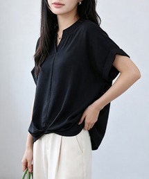 キーネックシアーブラウス