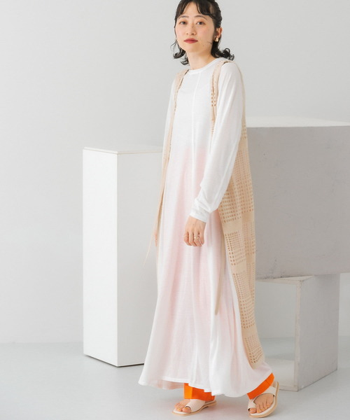 KBF（ケイビーエフ）の「アシメステッチフレアワンピース（ワンピース・レディース・ブラック/オフホワイト/アイボリー・ONE）」の2枚目の写真