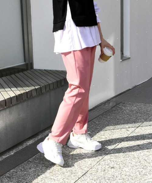 Brownie（ブラウニー）の「Brownie ベルト付 ハイウエストテーパードパンツ（その他パンツ・レディース・イエロー/ダークブラウン/アイボリー/ピンク/グリーン・FREE）」の5枚目の写真