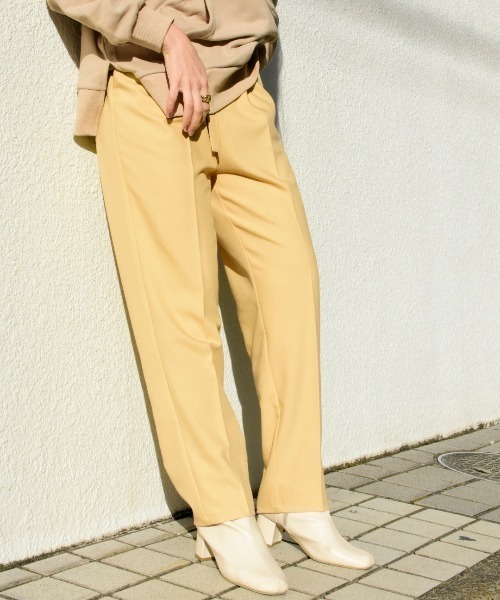 Brownie（ブラウニー）の「Brownie ベルト付 ハイウエストテーパードパンツ（その他パンツ・レディース・イエロー/ダークブラウン/アイボリー/ピンク/グリーン・FREE）」の10枚目の写真