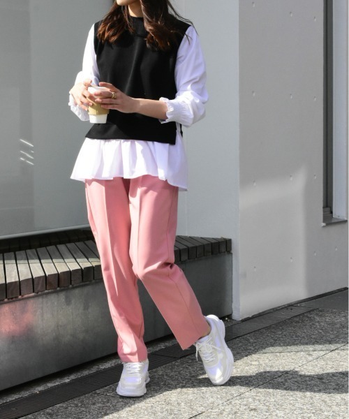 Brownie（ブラウニー）の「Brownie ベルト付 ハイウエストテーパードパンツ（その他パンツ・レディース・イエロー/ダークブラウン/アイボリー/ピンク/グリーン・FREE）」の11枚目の写真