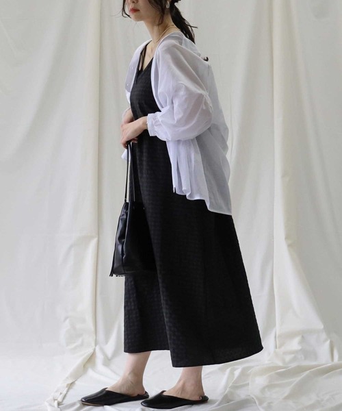 HONEYSUCKLE ROSE（ハニーサックルローズ）の「【HONEYSUCKLE ROSE】キャミワンピース（シャツワンピース・レディース・ブラック/ベージュ・L/M）」の11枚目の写真