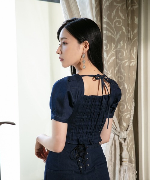 ANDGEEBEE（アンジービー）の「パフスリーブデニムトップス（その他トップス・レディース・ブラック/インディゴブルー・MEDIUM）」の16枚目の写真