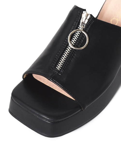 w closet（ダブルクローゼット）の「リングジッパーミュール（サンダル・レディース・ブラウン/ブラック/ホワイト・M/L）」の7枚目の写真