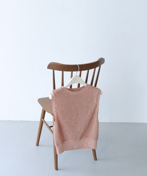 CLEIO(クレイオ)の「【CLEIO】リネンミックスノースリーブニット(ニット/セーター・レディース・ベージュ/グリーン/テラコッタ・FREE)」の8枚目の写真