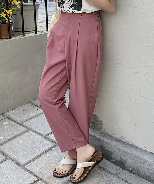 DAY CLOSET(デイ クローゼット)の「レディース タック入りストレートカラースラックス(スラックス・レディース・スモークピンク/ブラック/オフホワイト/カーキブラウン・M/L/S)」の9枚目の写真