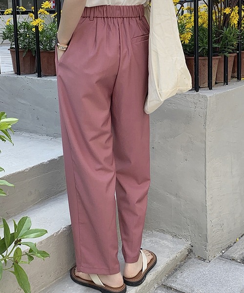 DAY CLOSET(デイ クローゼット)の「レディース タック入りストレートカラースラックス(スラックス・レディース・スモークピンク/ブラック/オフホワイト/カーキブラウン・M/L/S)」の12枚目の写真