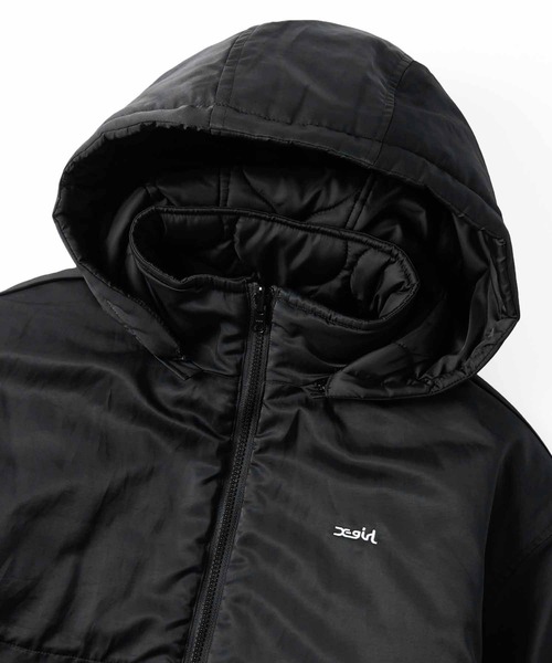 X-girl(エックスガール)の「REVERSIBLE QUILTED JACKET(ナイロンジャケット・レディース・ホワイト/ブラック/グリーン・M/S)」の8枚目の写真