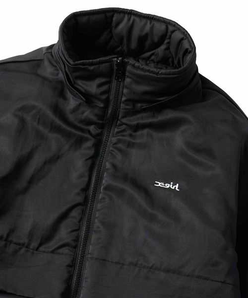 X-girl(エックスガール)の「REVERSIBLE QUILTED JACKET(ナイロンジャケット・レディース・ホワイト/ブラック/グリーン・M/S)」の9枚目の写真