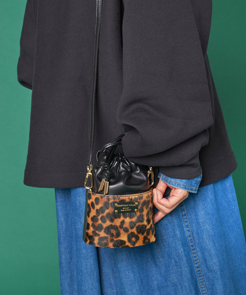 CHRISTIAN VILLA（クリスチャンヴィラ）の「■【CHRISTIAN VILLA /クリスチャン ヴィラ】ミニショルダー：バッグ（ショルダーバッグ・レディース・ブラック/ブラウン・FREE）」の7枚目の写真