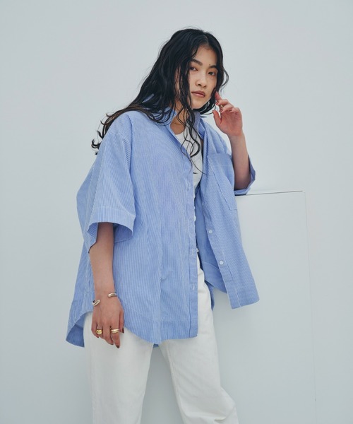 HANNE(アン)の「オーバーサイズハーフシャツ(シャツ/ブラウス・レディース・ホワイト/ブラック/ブルー・フリー/FREE)」の14枚目の写真