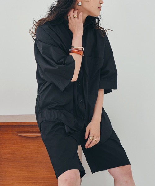 HANNE(アン)の「オーバーサイズハーフシャツ(シャツ/ブラウス・レディース・ホワイト/ブラック/ブルー・フリー/FREE)」の6枚目の写真