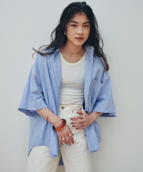 HANNE(アン)の「オーバーサイズハーフシャツ(シャツ/ブラウス・レディース・ホワイト/ブラック/ブルー・フリー/FREE)」の15枚目の写真