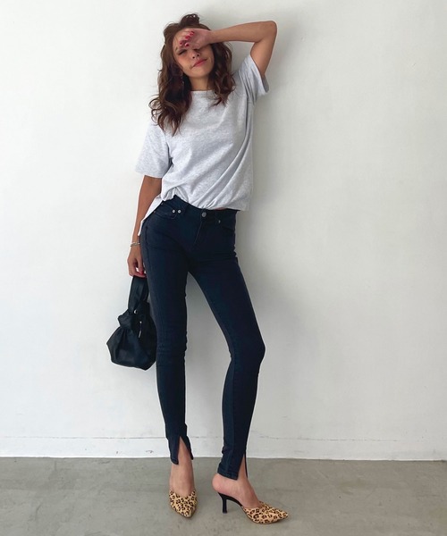 CHERI since1985(シェリ)の「スリットスキニーパンツ ブラックパンツ(デニムパンツ・レディース・ブラック・S/M/L)」の2枚目の写真