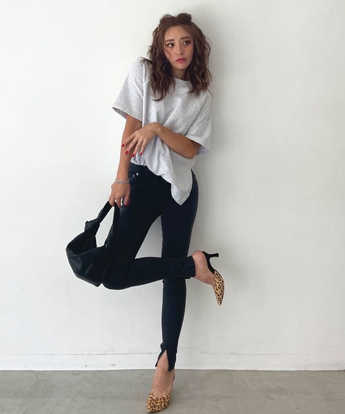 CHERI since1985(シェリ)の「スリットスキニーパンツ ブラックパンツ(デニムパンツ・レディース・ブラック・S/M/L)」の3枚目の写真