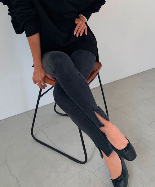 CHERI since1985(シェリ)の「スリットスキニーパンツ ブラックパンツ(デニムパンツ・レディース・ブラック・S/M/L)」の13枚目の写真