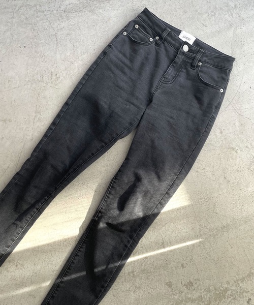 CHERI since1985(シェリ)の「スリットスキニーパンツ ブラックパンツ(デニムパンツ・レディース・ブラック・S/M/L)」の16枚目の写真
