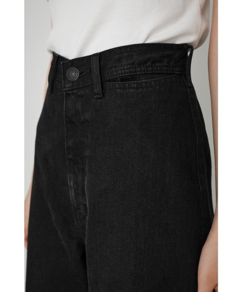 AZUL by moussy（アズールバイマウジー）の「DARTS DENIM WIDE Ⅱ/ダーツデニムワイドⅡ（デニムパンツ・レディース・ワンウォッシュ/ブラック・SMALL/LARGE/MEDIUM/X-SMALL）」の14枚目の写真