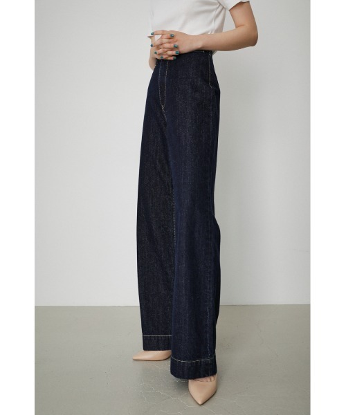 AZUL by moussy（アズールバイマウジー）の「DARTS DENIM WIDE Ⅱ/ダーツデニムワイドⅡ（デニムパンツ・レディース・ワンウォッシュ/ブラック・SMALL/LARGE/MEDIUM/X-SMALL）」の6枚目の写真