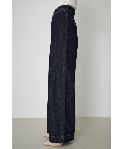 AZUL by moussy（アズールバイマウジー）の「DARTS DENIM WIDE Ⅱ/ダーツデニムワイドⅡ（デニムパンツ・レディース・ワンウォッシュ/ブラック・SMALL/LARGE/MEDIUM/X-SMALL）」の4枚目の写真