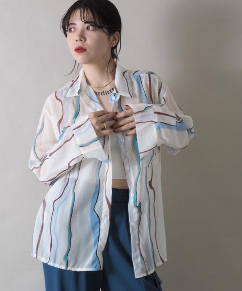 Bloom Closet（ブルームクローゼット）の「シアーウェーブストライプLSシャツ（シャツ/ブラウス・レディース・ホワイト・MEDIUM/LARGE）」の4枚目の写真
