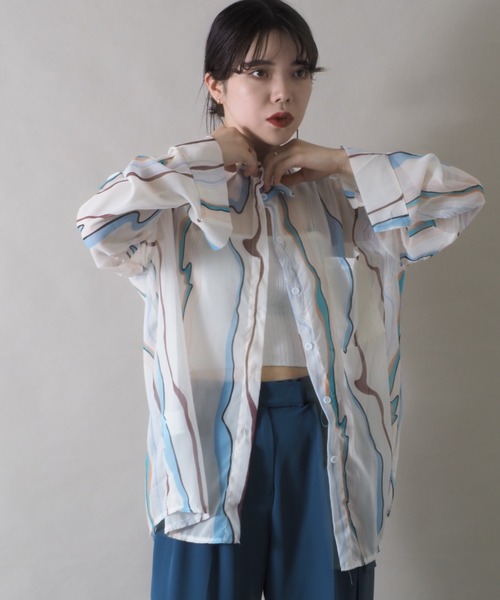 Bloom Closet（ブルームクローゼット）の「シアーウェーブストライプLSシャツ（シャツ/ブラウス・レディース・ホワイト・MEDIUM/LARGE）」の2枚目の写真