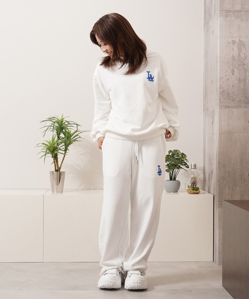 専用☆BUDSロゴ ホワイトスウェットセット STAYGOLD】 LA ロゴ刺繍 ルーズスウェット 【セットアップ可能】/ LA