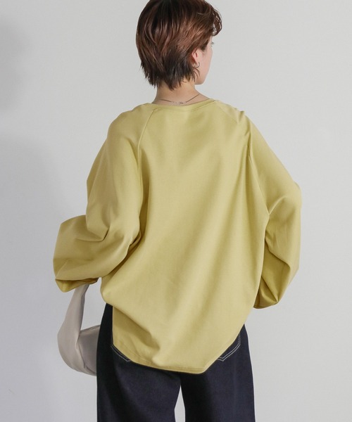 select MOCA(セレクトモカ)の「【サイズ展開あり】ボリュームスリーブオーバーカットソー(Tシャツ/カットソー・レディース・ブラック/オフホワイト/グリーン/ベージュ/ライトグレー/チャコールグレー/ブラウン・FREE/SMALL)」の20枚目の写真