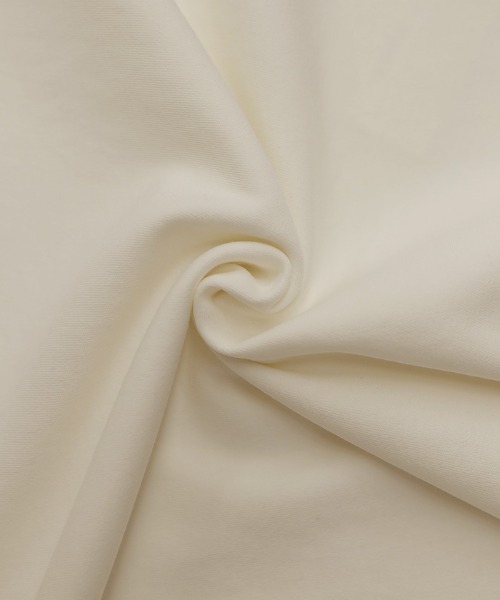 select MOCA(セレクトモカ)の「【サイズ展開あり】ボリュームスリーブオーバーカットソー(Tシャツ/カットソー・レディース・ブラック/オフホワイト/グリーン/ベージュ/ライトグレー/チャコールグレー/ブラウン・FREE/SMALL)」の8枚目の写真