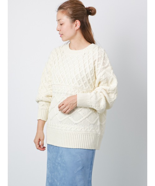 Lugnoncure(ルノンキュール)の「ローゲージパッチワークケーブルニット(ニット/セーター・レディース・オフホワイト/ネイビー/グリーン・フリ-)」の2枚目の写真