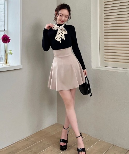 ROYAL PARTY（ロイヤルパーティー）の「スカーフ付長袖カットトップス（Tシャツ/カットソー・レディース・グリーン/モカ/ブラック・FREE）」の10枚目の写真