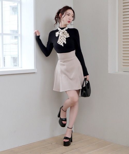 ROYAL PARTY（ロイヤルパーティー）の「スカーフ付長袖カットトップス（Tシャツ/カットソー・レディース・グリーン/モカ/ブラック・FREE）」の4枚目の写真