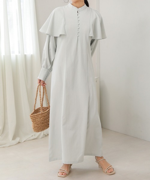 Bab(バブ)の「ケープ袖スリットワンピース(ワンピース・レディース・グレー/ベージュ/アイボリー・M)」の15枚目の写真