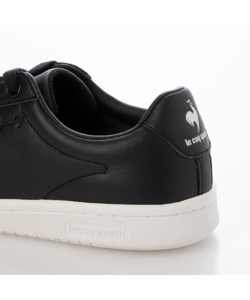 le coq sportif(ルコックスポルティフ)の「コートスタイルスニーカー(LA ローラン LE / LA ROLAND LE(スニーカー・レディース・ブラック/ホワイト系その他2/ホワイト/サーモンピンク/アッシュグレー/ブラック×ブラック・22.5cm/23cm/23.5cm/24cm/24.5cm/25cm)」の11枚目の写真