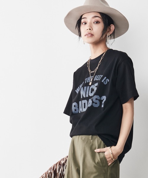 CHIC STYLE(シックスタイル)の「<大きいサイズ>ロゴプリントTシャツ シックスタイル(Tシャツ/カットソー・レディース・オフホワイト/ブラック・4L/LL/3L/5L/L)」の22枚目の写真