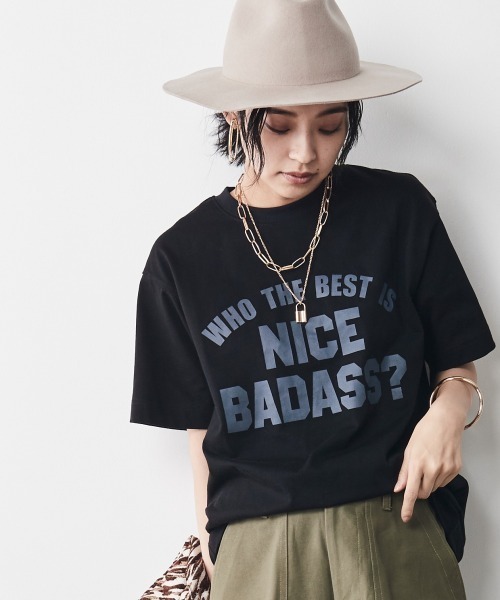 CHIC STYLE(シックスタイル)の「<大きいサイズ>ロゴプリントTシャツ シックスタイル(Tシャツ/カットソー・レディース・オフホワイト/ブラック・4L/LL/3L/5L/L)」の3枚目の写真