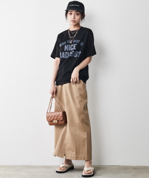 CHIC STYLE(シックスタイル)の「<大きいサイズ>ロゴプリントTシャツ シックスタイル(Tシャツ/カットソー・レディース・オフホワイト/ブラック・4L/LL/3L/5L/L)」の5枚目の写真