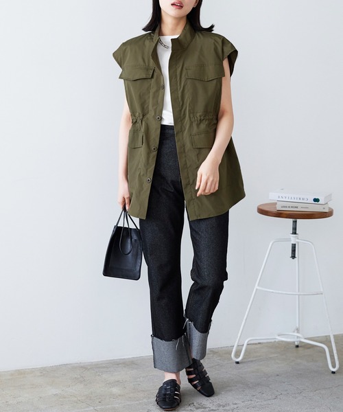 LIAN（リアン）の「ナイロンタッチドロストミリタリーベスト（ベスト・レディース・ブラック/カーキ/アイボリー・FREE）」の21枚目の写真