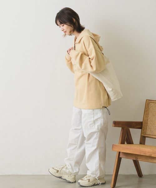 RETRO GIRL(レトロガール)の「アノラックBIGフーディー(Tシャツ/カットソー・レディース・ブラック/イエロー/オフホワイト・FREE)」の19枚目の写真