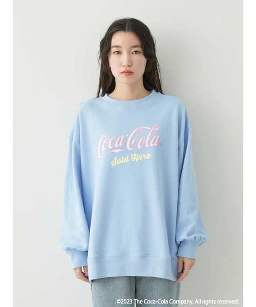 Coca Cola（コカコーラ）の「別注 Coca-Cola 「R」ネオンカラースウェット（スウェット・レディース・サックスブルー・FREE）」の5枚目の写真