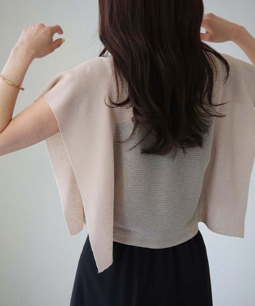 cheriella（シェリエラ）の「【cheriella】スクエアスリーブシアーショートニット SQUARE SLEEVE SHEER SHORT KNIT（ニット/セーター・レディース・ブルー/ライトベージュ/ブラック/カーキ・M）」の16枚目の写真