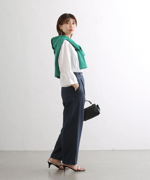 La TOTALITE（ラトータリテ）の「パールボタンウエストタックパンツ（スラックス・レディース・ベージュ系その他/ネイビー・36/38）」の13枚目の写真