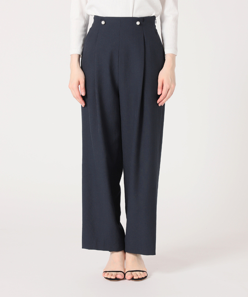 La TOTALITE（ラトータリテ）の「パールボタンウエストタックパンツ（スラックス・レディース・ベージュ系その他/ネイビー・36/38）」の16枚目の写真