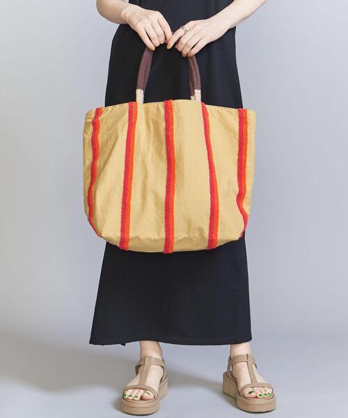 beej（ビージ）の「【別注】＜beej＞ストライプ刺繍 トートバッグ（トートバッグ・レディース・ベージュ/オフホワイト・FREE）」の5枚目の写真