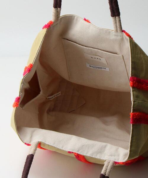 beej（ビージ）の「【別注】＜beej＞ストライプ刺繍 トートバッグ（トートバッグ・レディース・ベージュ/オフホワイト・FREE）」の17枚目の写真