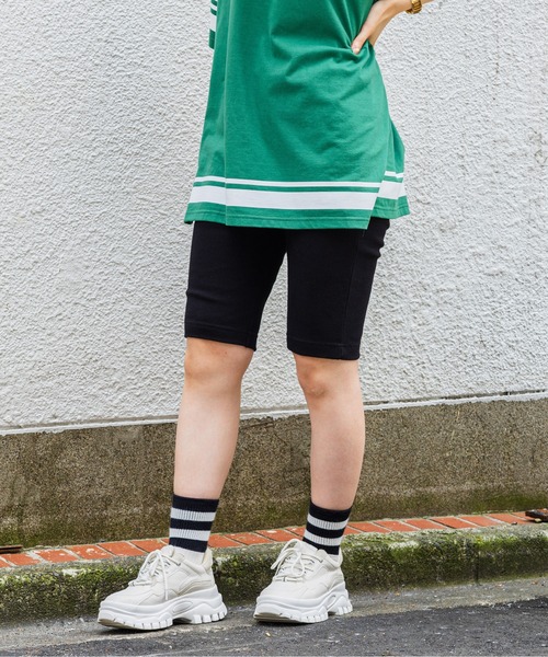 FOREVER 21（フォーエバー トゥエンティーワン）の「カットハーフレギンス（その他パンツ・レディース・ブルー系その他2/オフホワイト/ブラック・SMALL/MEDIUM）」の3枚目の写真