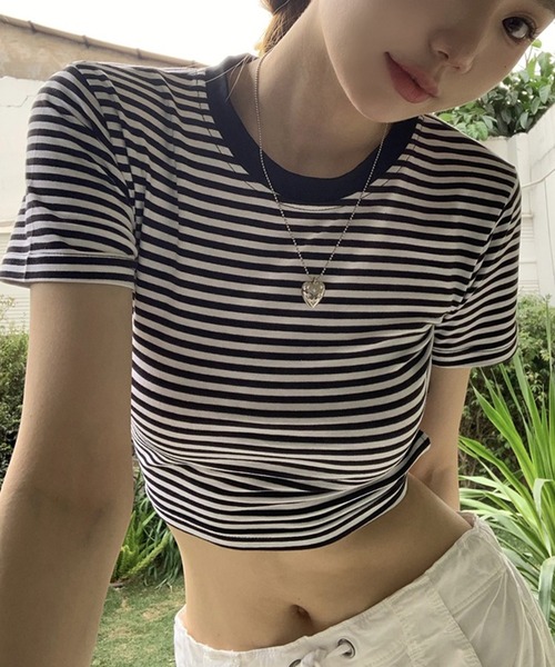 LYEON(リヨン)の「バックオープンボーダーTシャツ(Tシャツ/カットソー・レディース・ホワイト・FREE)」の5枚目の写真