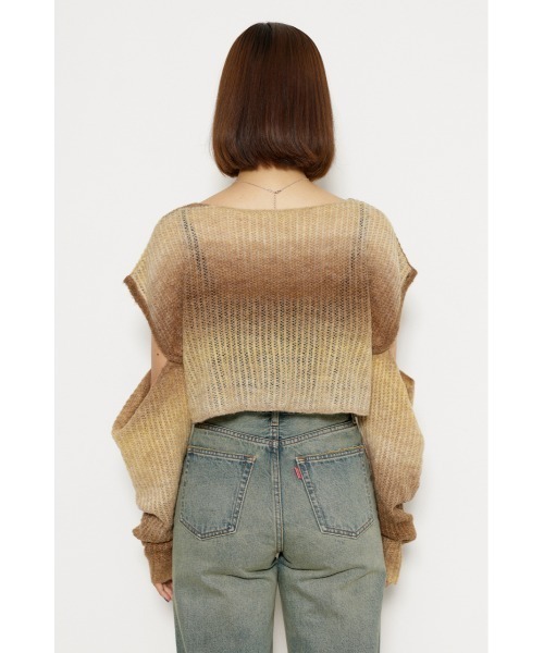 LAGUA GEM（ラグアジェム）の「SLEEVE SLIT ローゲージニット